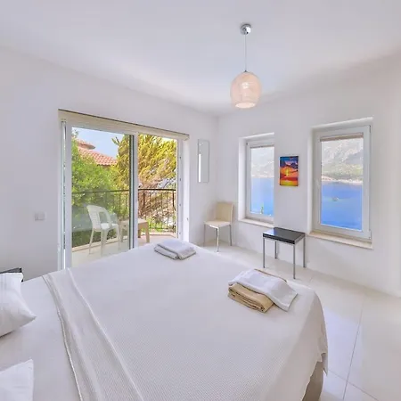 Βίλα June With Spectacular Views, 50 Mt To The Sea